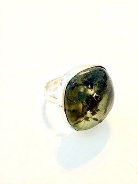 Beautiful, 3/4 inch, 925 marked, Prehnite ring, size 7